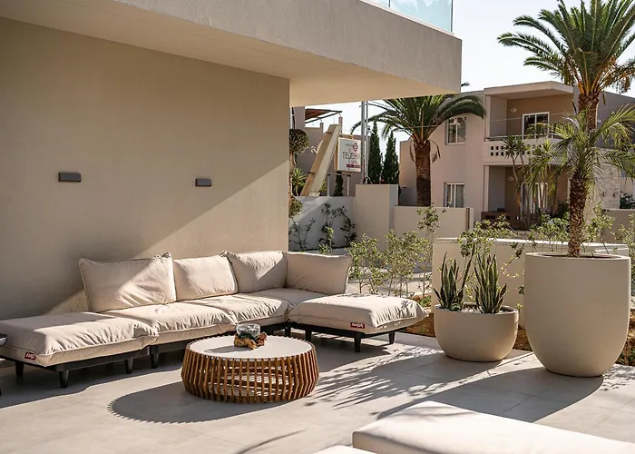 Aurea كاتو ذاراتسو