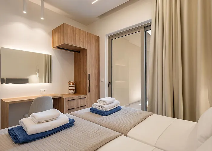 Aurea فيلة كاتو ذاراتسو