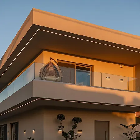 Aurea Vila Kato Daratso